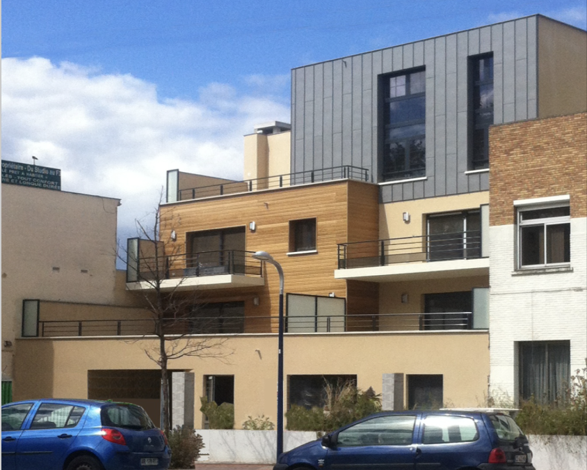 CREATION  D’UN  IMMEUBLE  DE  8  LOGEMENTS  ET 200M²  DE  BUREAUX